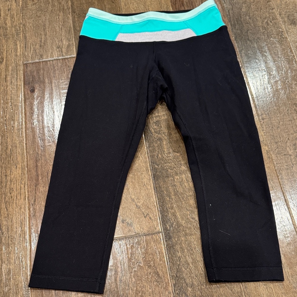 Lululemon Athletica Black and Teal Leggings